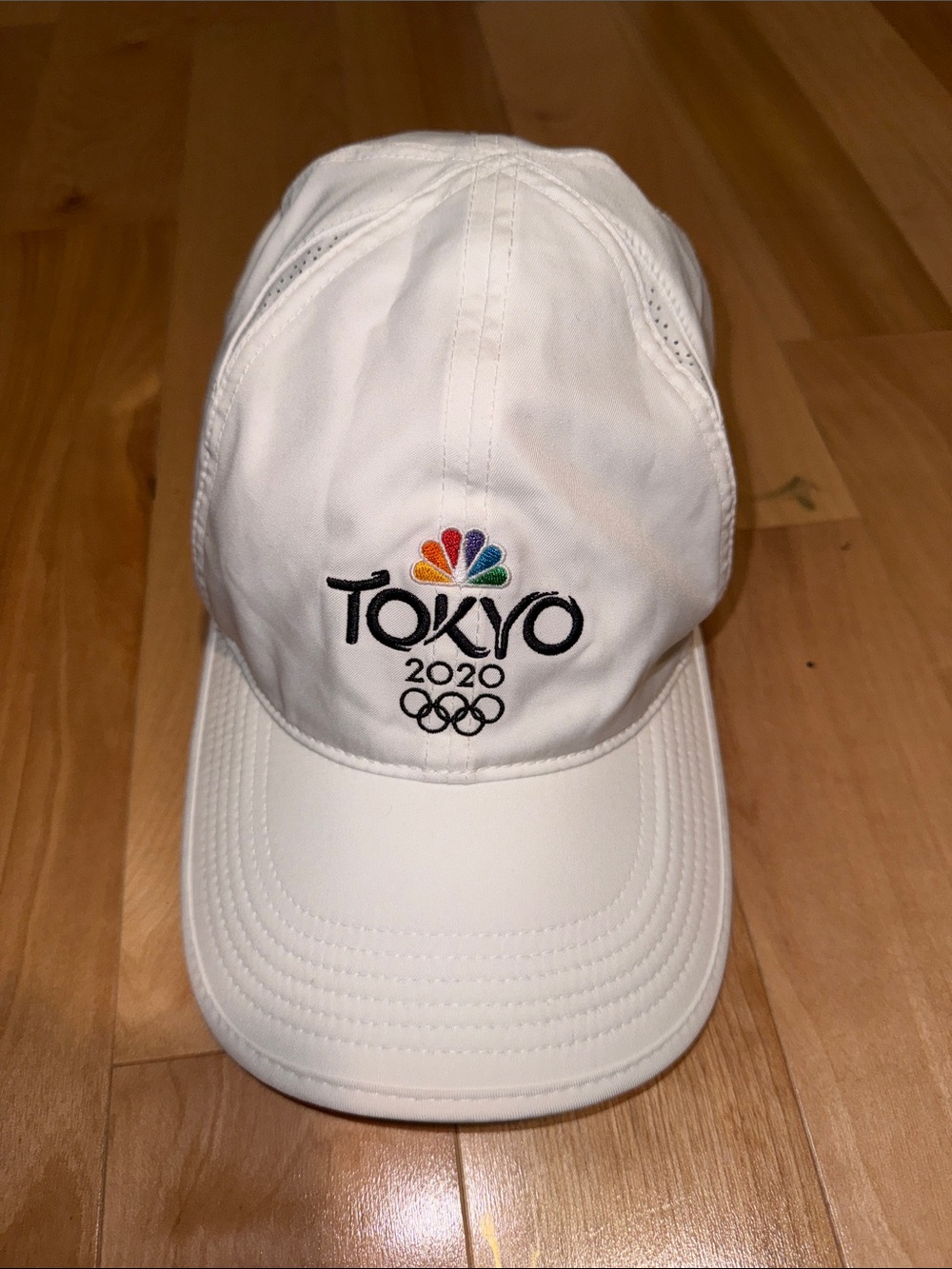 Nike 2020 Tokyo Featherlite Dri Fit White a Performance Visor Cap NWOT
